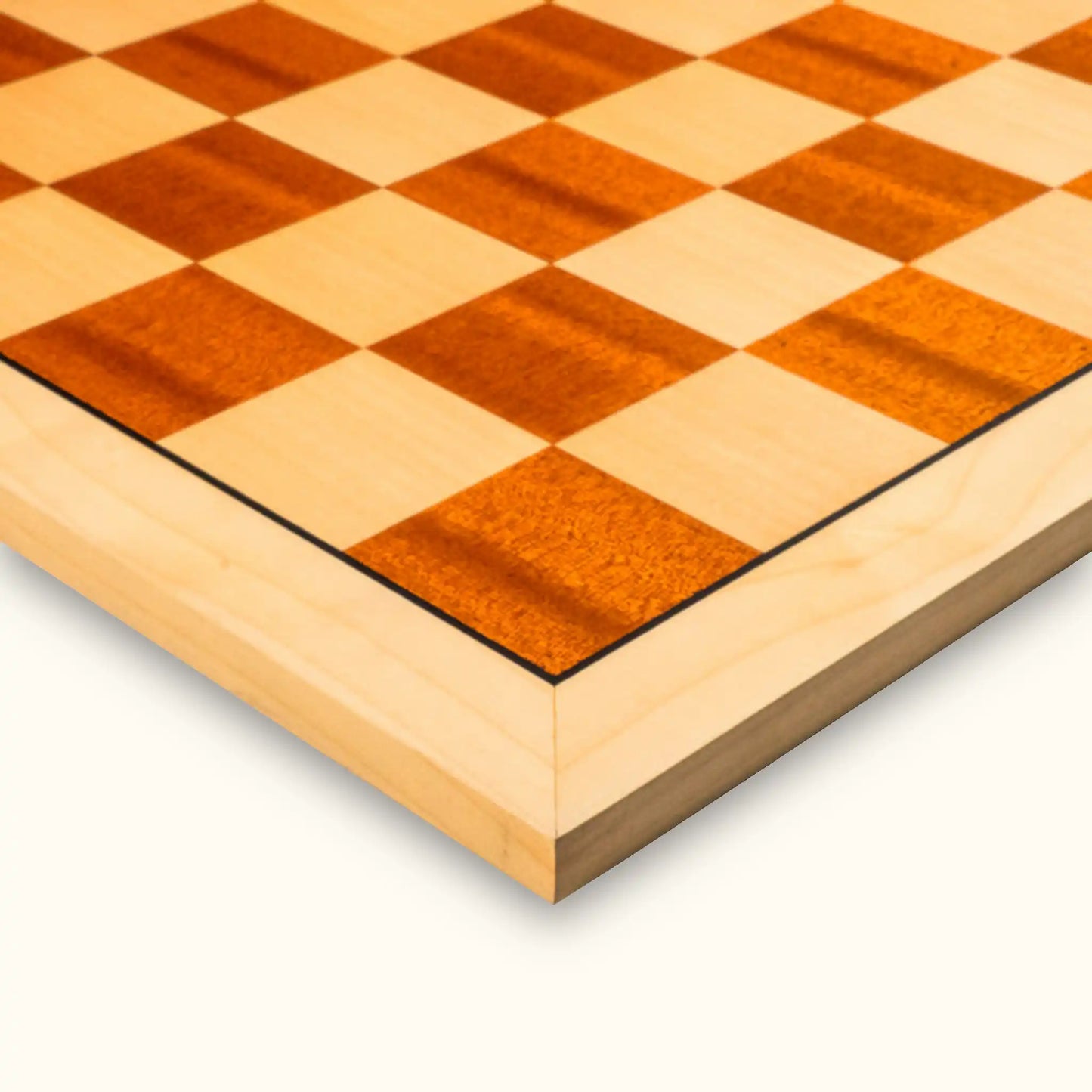 Chessboard Maple Standard 55 mm maple mahogany close view