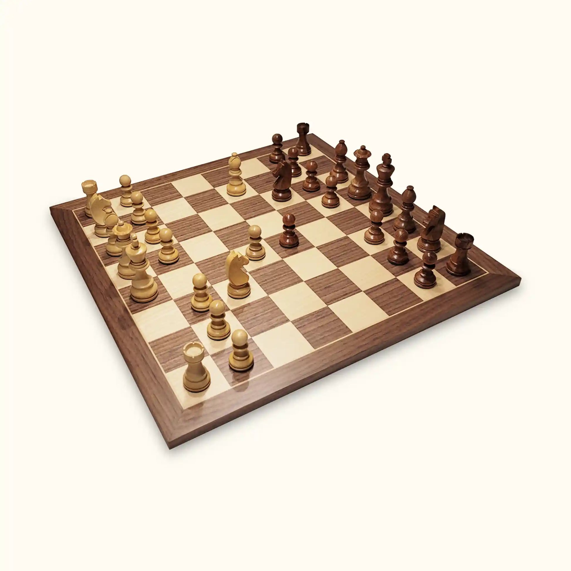 Chessboard walnut standard with chess pieces german knight diagonal